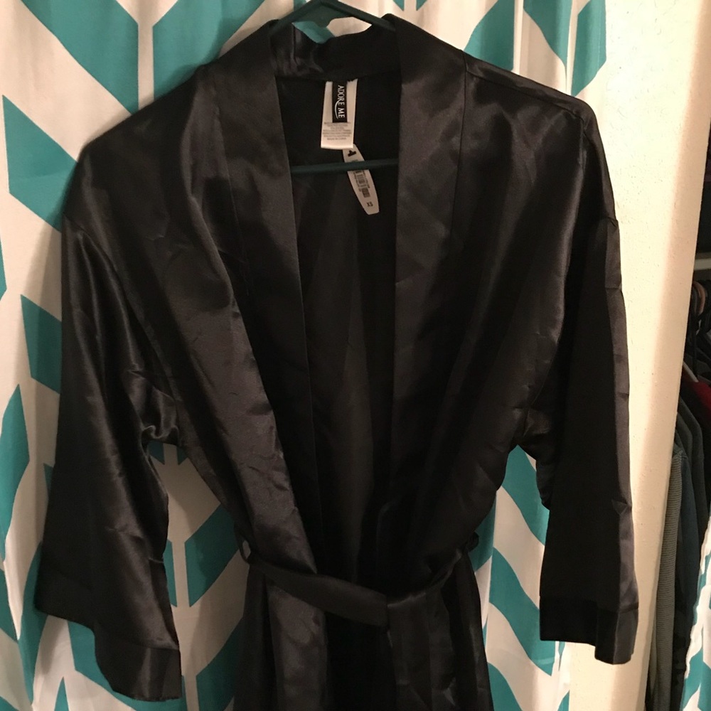Adore me XS faux silk Kelsey robe